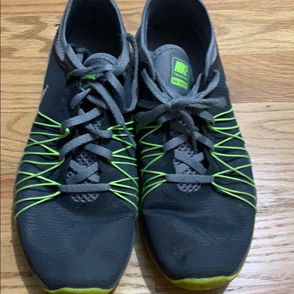 Nike womens sneakers - Picture 2 of 4